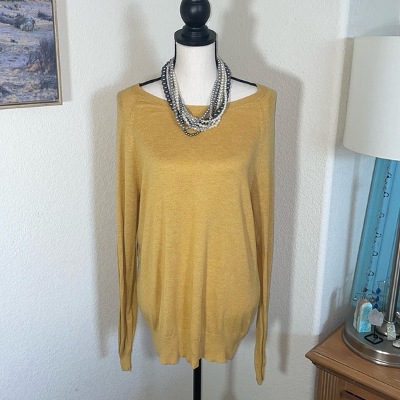 Mossimo Mustard color sweatshirt - Picture 4 of 9
